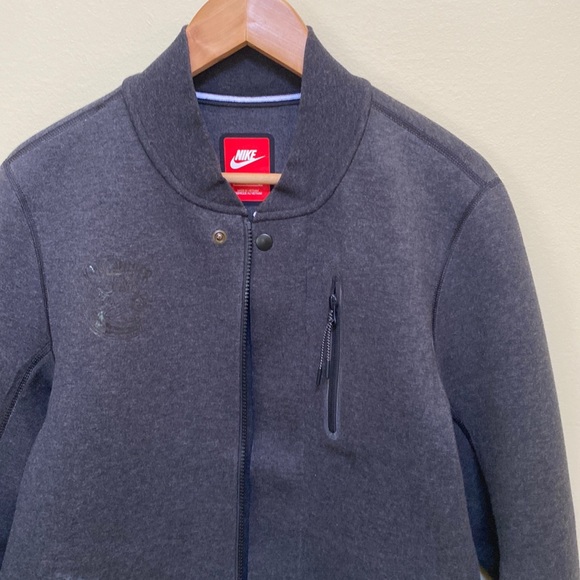 Nike Vancouver Canucks sports outerwear - Picture 2 of 11